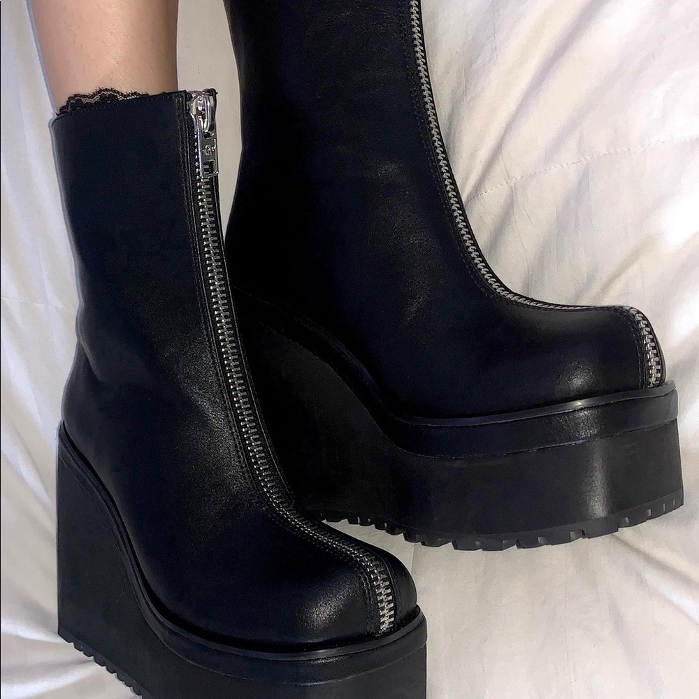Run this town platform zipped boots